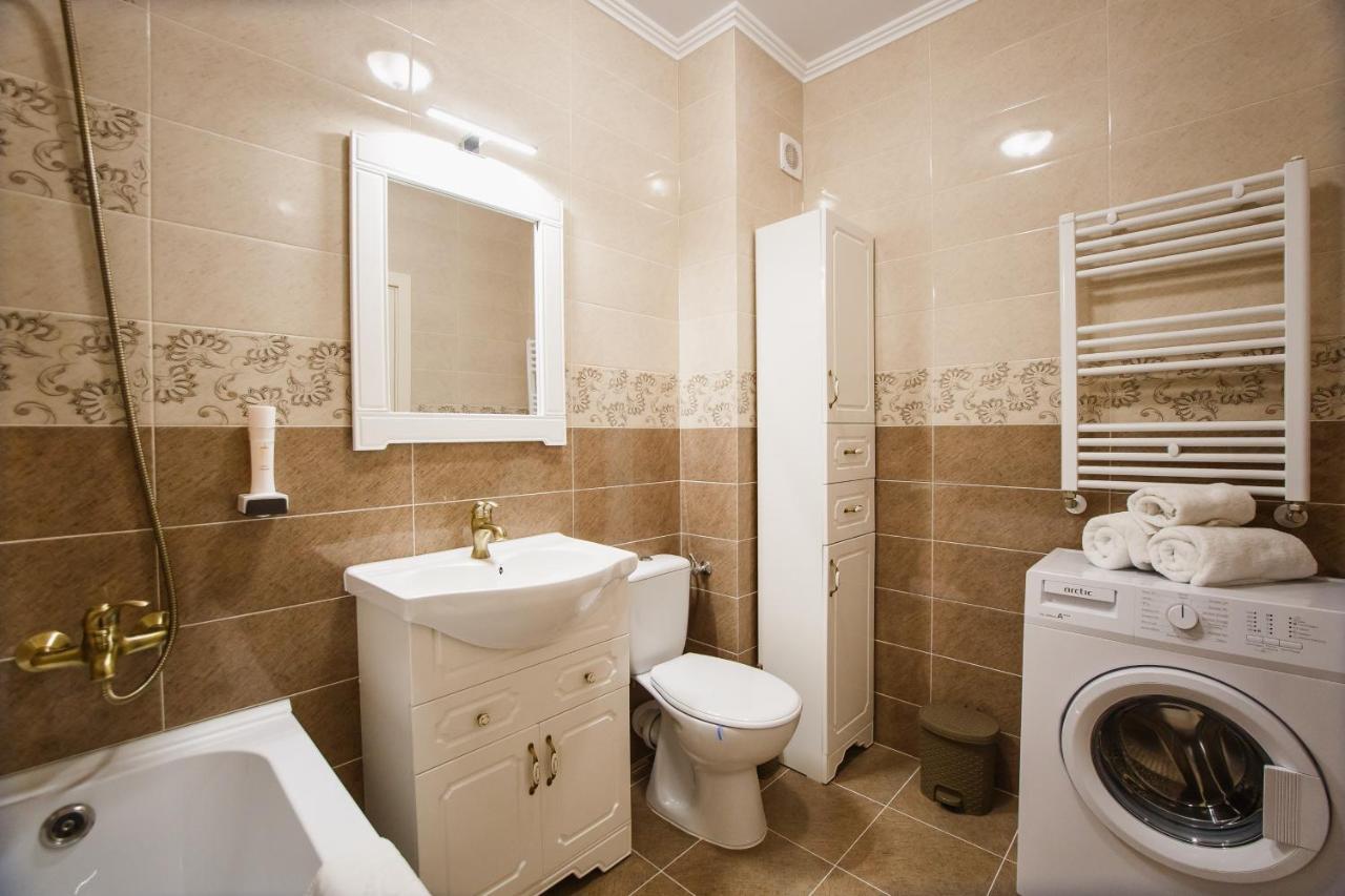 Bright & Elegant Central Apartment Oradea Exterior foto